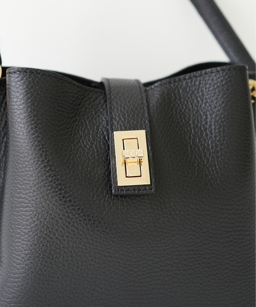 MARCO BIANCHINI(マルコビアンチーニ)の「【Marco Bianchini/マルコビアンキーニ】 2wayショルダーバッグ(ショルダーバッグ・レディース・ブラック/アイボリー/ベージュ/ダークブラウン・FREE)」の10枚目の写真