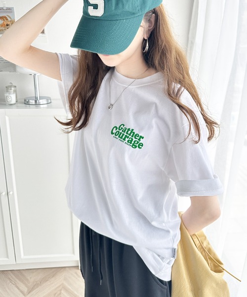 classicalelf(クラシカルエルフ)の「大人カジュアル。綿100%ワンポイントプリントロゴTシャツ(Tシャツ/カットソー・レディース・チャコール/ホワイト・SMALL/MEDIUM/LARGE/X-LARGE)」の4枚目の写真