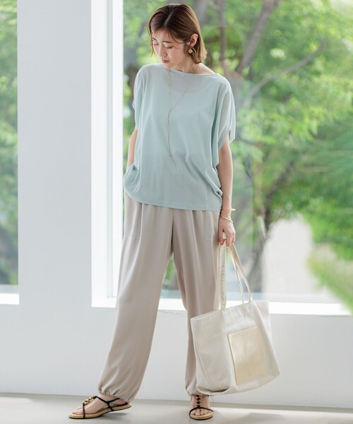 23区 L(ニジュウサンクオオキイサイズ)の「【洗える】シアーTEE(Tシャツ/カットソー・レディース・ライラック系/ネイビー系/スモーキーグリーン系/ベージュ系・44/46)」の8枚目の写真