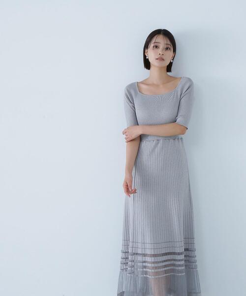 NATURAL BEAUTY BASIC(ナチュラルビューティーベーシック)の「◇ヘムラインシアーニットワンピース(ワンピース・レディース・グレー/ダークブラウン・MEDIUM)」の5枚目の写真