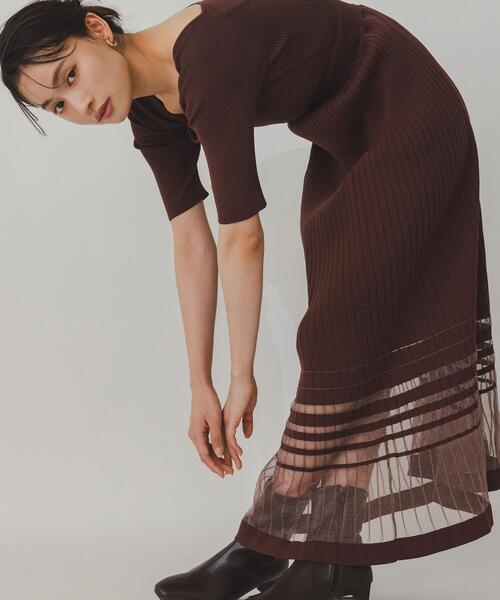 NATURAL BEAUTY BASIC(ナチュラルビューティーベーシック)の「◇ヘムラインシアーニットワンピース(ワンピース・レディース・グレー/ダークブラウン・MEDIUM)」の21枚目の写真