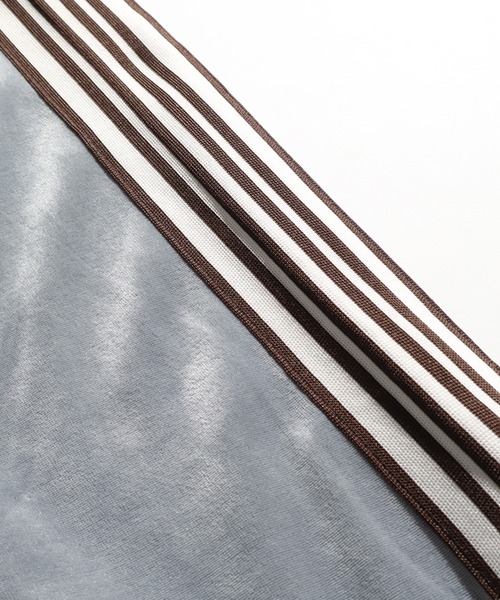 CONVERSE(コンバース)の「【CONVERSE/コンバース】ベロアテープライン トラックジャケット(ジャージ・メンズ・ワインレッド/ブルー系その他/クリーム/ブラック・LL/M/L)」の21枚目の写真