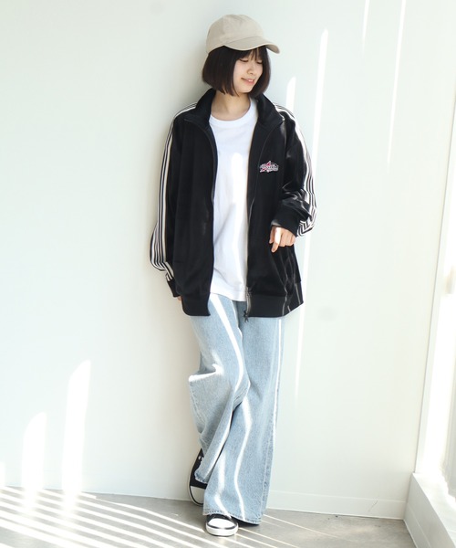 CONVERSE(コンバース)の「【CONVERSE/コンバース】ベロアテープライン トラックジャケット(ジャージ・メンズ・ワインレッド/ブルー系その他/クリーム/ブラック・LL/M/L)」の14枚目の写真