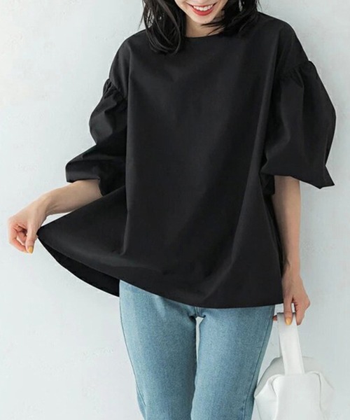 and it_（アンドイット）の「選べる2タイプ パフスリーブフレアシルエットブラウス（シャツ/ブラウス・レディース・ホワイト系2/ホワイト系1/ブラック系1/ベージュ系1/ベージュ系2/ピンク系1/ピンク系2/ブラック系2/グレー系1/グレー系2・M/L）」の3枚目の写真