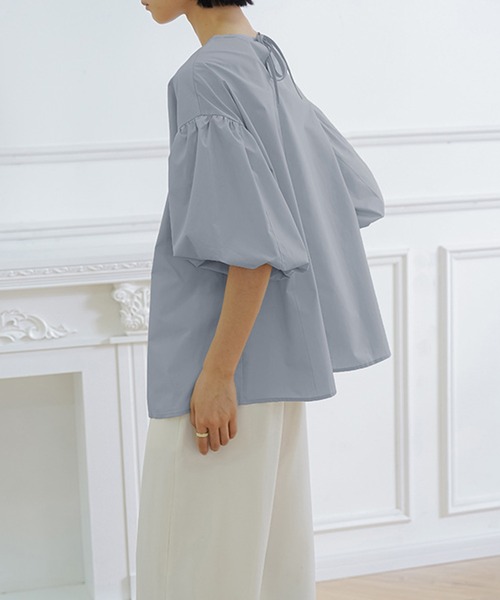 and it_（アンドイット）の「選べる2タイプ パフスリーブフレアシルエットブラウス（シャツ/ブラウス・レディース・ホワイト系2/ホワイト系1/ブラック系1/ベージュ系1/ベージュ系2/ピンク系1/ピンク系2/ブラック系2/グレー系1/グレー系2・M/L）」の20枚目の写真