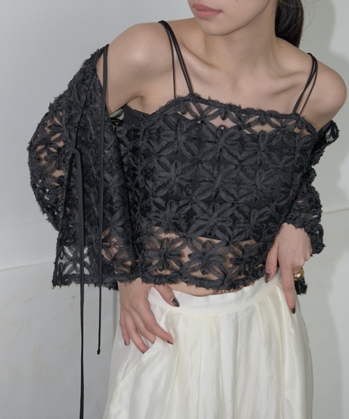 AIC.（エーアイシー）の「2WAYオーガンジーフラワーボレロ/アンサンブル可能（カーディガン/ボレロ・レディース・オフホワイト/ブラック・FREE）」の12枚目の写真