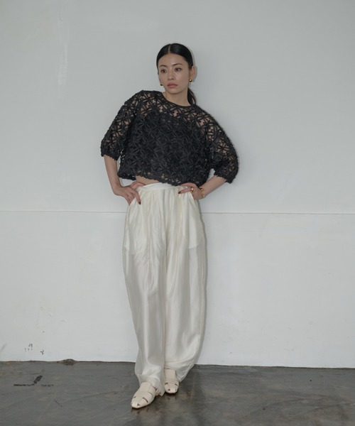 AIC.（エーアイシー）の「2WAYオーガンジーフラワーボレロ/アンサンブル可能（カーディガン/ボレロ・レディース・オフホワイト/ブラック・FREE）」の20枚目の写真