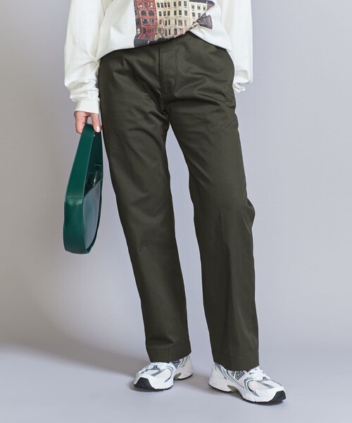 BEAUTY&YOUTH UNITED ARROWS(ビューティーアンドユースユナイテッドアローズ)の「【WEB限定】チノストレートパンツ -ウォッシャブル-(チノパンツ・レディース・ブラウン/ブラック/オリーブ/ナチュラル・M/L/S)」の4枚目の写真