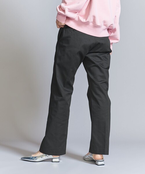 BEAUTY&YOUTH UNITED ARROWS(ビューティーアンドユースユナイテッドアローズ)の「【WEB限定】チノストレートパンツ -ウォッシャブル-(チノパンツ・レディース・ブラウン/ブラック/オリーブ/ナチュラル・M/L/S)」の6枚目の写真