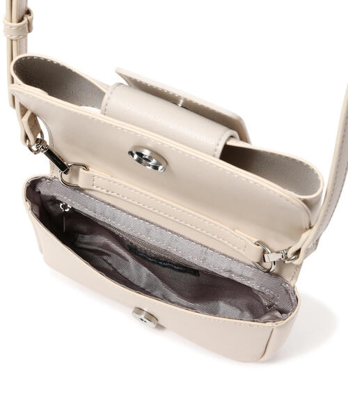 NATURAL BEAUTY BASIC（ナチュラルビューティーベーシック）の「◇リボンフラップウォレットショルダー（ショルダーバッグ・レディース・オフホワイト/グレー/ブラック・ﾌﾘ-）」の13枚目の写真