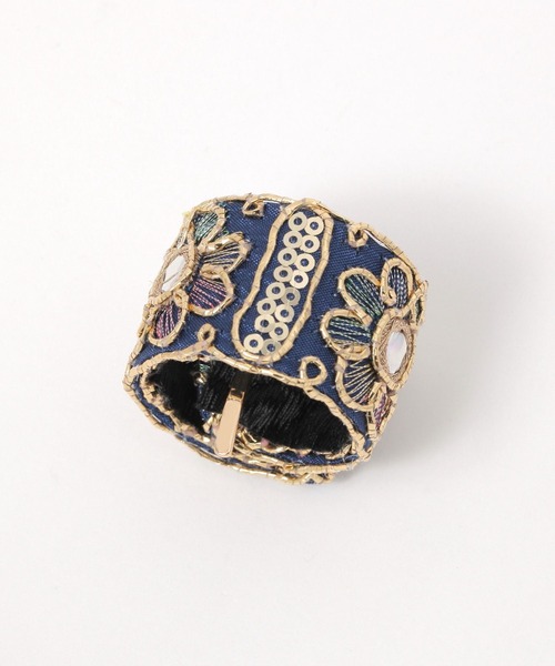 GLOBAL WORK（グローバルワーク）の「刺繍パチパチヘアカフ/138720（ヘアピン・レディース・その他2/その他1/その他4/その他3/その他6/その他7/その他5/ブラック系8/ホワイト系/ブルー/ホワイト系9/ベージュ/グレー/グレー系その他4/グレー系その他3・ONE SIZE）」の5枚目の写真