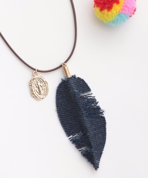 チチカカ（チチカカ）の「デニムマリアネックレス（ネックレス・レディース・ネイビー/ライトブルー・FREE）」の2枚目の写真