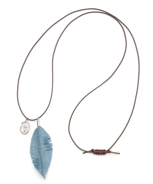 チチカカ（チチカカ）の「デニムマリアネックレス（ネックレス・レディース・ネイビー/ライトブルー・FREE）」の4枚目の写真