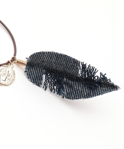 チチカカ（チチカカ）の「デニムマリアネックレス（ネックレス・レディース・ネイビー/ライトブルー・FREE）」の9枚目の写真