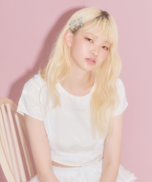 【セール】サテンロゴトップス（Tシャツ/カットソー）｜lilLilly（リルリリー）