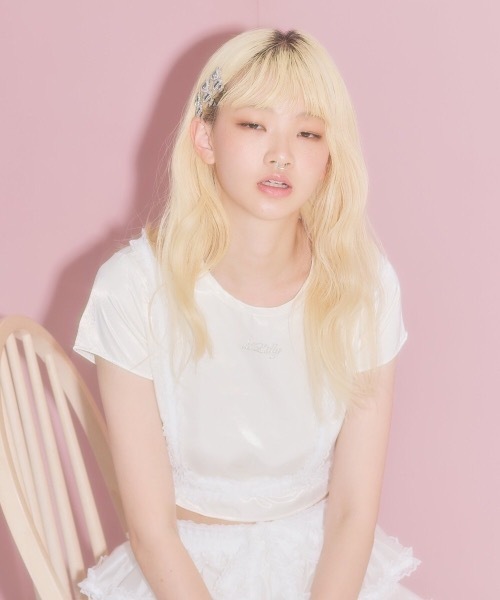 【セール】サテンロゴトップス（Tシャツ/カットソー）｜lilLilly（リルリリー）