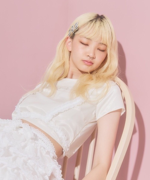 【セール】サテンロゴトップス（Tシャツ/カットソー）｜lilLilly（リルリリー）