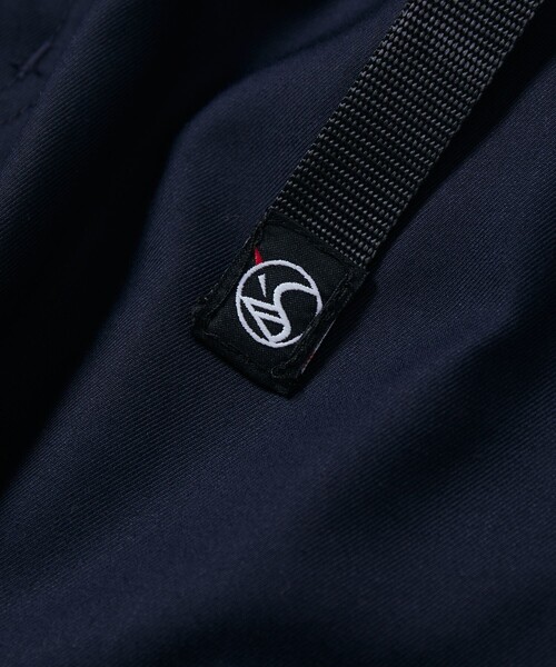 FREAK'S STORE(フリークスストア)の「限定展開 スリムフィット TR クライミングスラックス(スラックス・メンズ・チャコールグレー/グレー/ブラック/ベージュ/ネイビー・SMALL/LARGE/MEDIUM)」の9枚目の写真