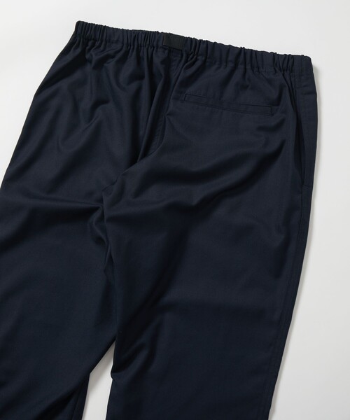 FREAK'S STORE(フリークスストア)の「限定展開 スリムフィット TR クライミングスラックス(スラックス・メンズ・チャコールグレー/グレー/ブラック/ベージュ/ネイビー・SMALL/LARGE/MEDIUM)」の14枚目の写真