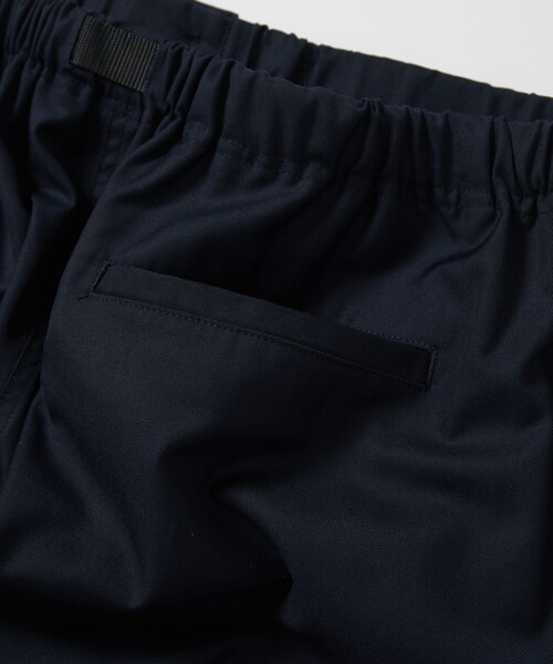 FREAK'S STORE(フリークスストア)の「限定展開 スリムフィット TR クライミングスラックス(スラックス・メンズ・チャコールグレー/グレー/ブラック/ベージュ/ネイビー・SMALL/LARGE/MEDIUM)」の15枚目の写真