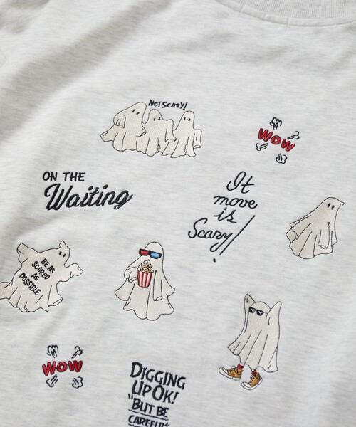 FREAK'S STORE(フリークスストア)の「限定展開 ビッグシルエット ランダム刺繍 クルーネック スウェット / オバケ(スウェット・メンズ・ナチュラル/グレー/チャコールグレー・MEDIUM/LARGE/X-LARGE)」の5枚目の写真