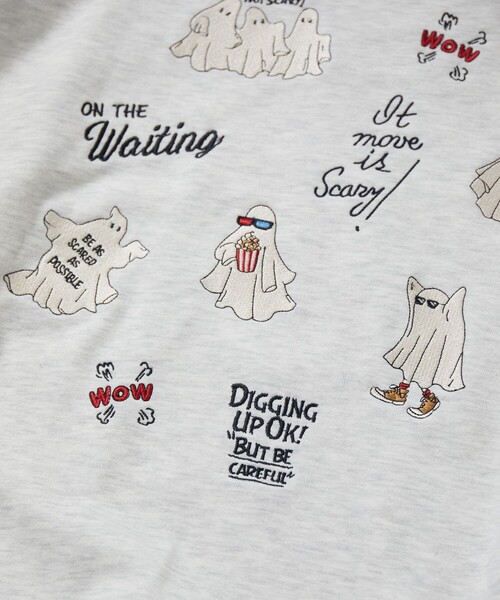 FREAK'S STORE(フリークスストア)の「限定展開 ビッグシルエット ランダム刺繍 クルーネック スウェット / オバケ(スウェット・メンズ・ナチュラル/グレー/チャコールグレー・MEDIUM/LARGE/X-LARGE)」の6枚目の写真