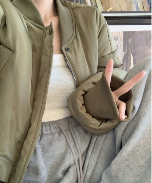 urge:(アージコロン )の「【URGE:】MA-1 ブルゾン ジャケット(ブルゾン・レディース・グリーン・SMALL/MEDIUM/LARGE)」の4枚目の写真