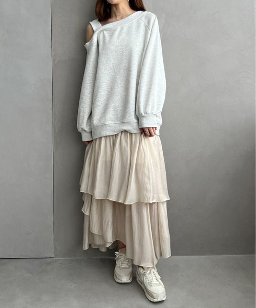 Olu.（オルドット）の「ショルダーデザインスウェット（スウェット・レディース・ライトグレー/ネイビー/ブラック/グレー・FREE）」の8枚目の写真