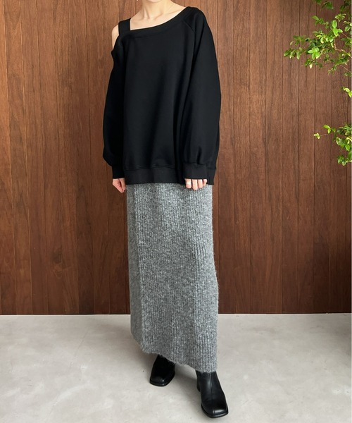 Olu.（オルドット）の「ショルダーデザインスウェット（スウェット・レディース・ライトグレー/ネイビー/ブラック/グレー・FREE）」の18枚目の写真