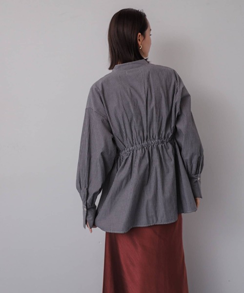 SENSE OF PLACE by URBAN RESEARCH（センスオブプレイスバイアーバンリサーチ）の「ウエストタックペプラムブラウス（シャツ/ブラウス・レディース・オフホワイト/ブルー/グレー系その他・ONE）」の14枚目の写真