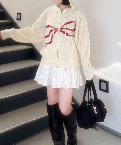 nemne store（ネンネストア）の「【Seoup】リボンモチーフジップニットフーディ（スウェット・レディース・ブラック/アイボリー/グレー系/ホワイト系/ピンク系・フリー）」の3枚目の写真