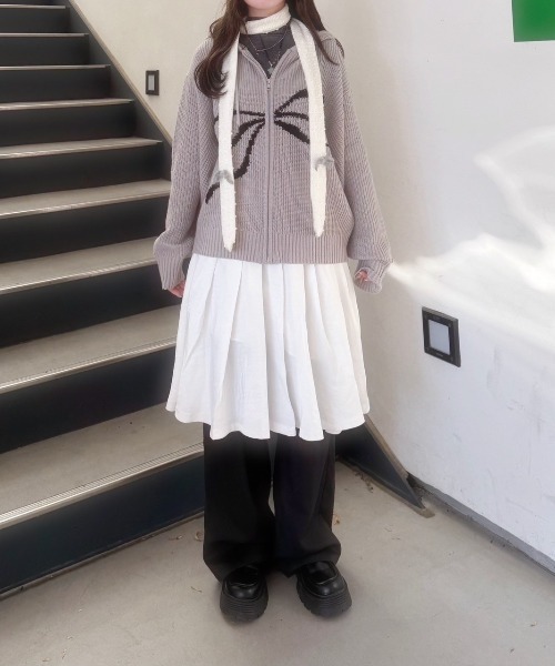 nemne store（ネンネストア）の「【Seoup】リボンモチーフジップニットフーディ（スウェット・レディース・ブラック/アイボリー/グレー系/ホワイト系/ピンク系・フリー）」の4枚目の写真