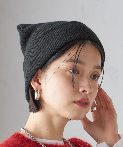 SHIPS（シップス）の「ロゴ 刺しゅう ニット キャップ（ニットキャップ/ビーニー・レディース・ベージュ/ブラック・ONE SIZE）」の7枚目の写真