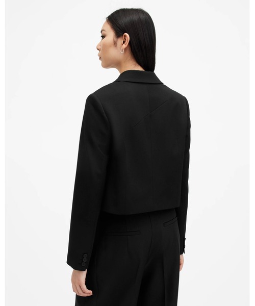 ALLSAINTS(オールセインツ)の「SHORES CROPPED RELAXED FIT BLAZER | SHORES クロップド リラックス フィット ブレザー(テーラードジャケット・レディース・ブラック・10/6/8/4)」の5枚目の写真
