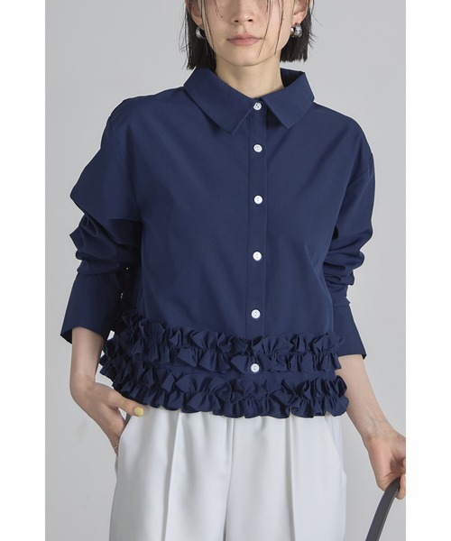 &. NOSTALGIA(アンドドットノスタルジア)の「裾フリルブラウス(シャツ/ブラウス・レディース・ホワイト/ピンク/ブラウン/ネイビー/ライトブルー・M)」の2枚目の写真