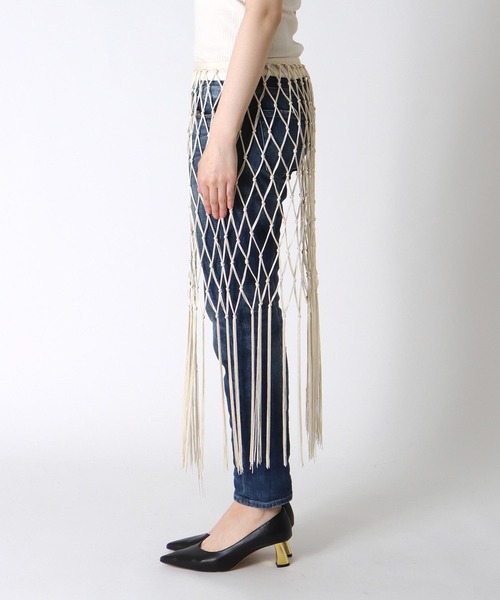 Three Four Time（ｽﾘｰﾌｫｰﾀｲﾑ）の「マクラメレイヤードスカート（スカート・レディース・オフホワイト/ブラック・FREE）」の5枚目の写真