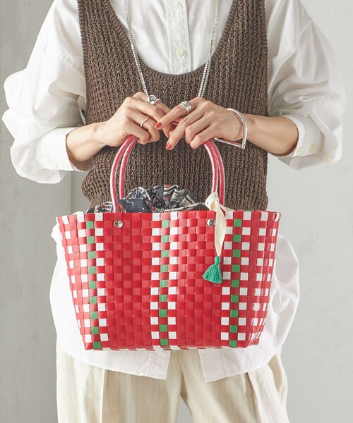 SHIPS(シップス)の「【SHIPS別注】UHURU:巾着付き バスケット バッグ S(トートバッグ・レディース・レッド/ブルー・ONE SIZE)」の4枚目の写真