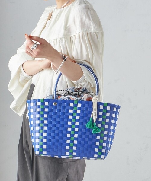 SHIPS(シップス)の「【SHIPS別注】UHURU:巾着付き バスケット バッグ S(トートバッグ・レディース・レッド/ブルー・ONE SIZE)」の9枚目の写真