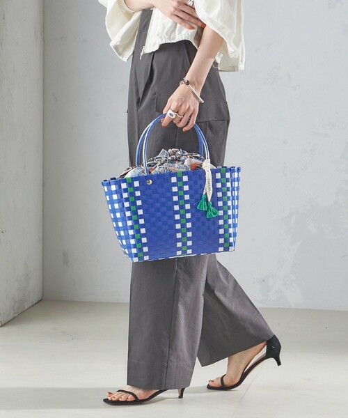 SHIPS(シップス)の「【SHIPS別注】UHURU:巾着付き バスケット バッグ S(トートバッグ・レディース・レッド/ブルー・ONE SIZE)」の11枚目の写真