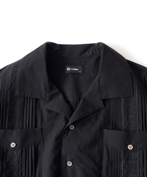 Subciety(サブサエティ)の「Cuba shirt(シャツ/ブラウス・メンズ・ブラック/ホワイト・X-LARGE/LARGE/MEDIUM/SMALL)」の5枚目の写真