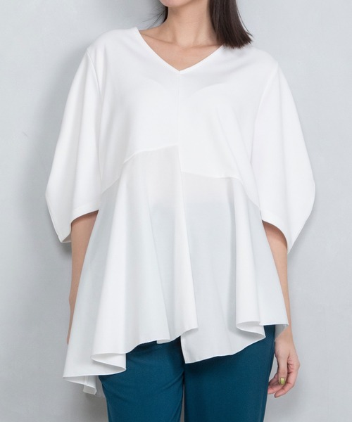 MARECHAL TERRE(マルシャルテル)の「ジョイントプルオーバー(Tシャツ/カットソー・レディース・ブラック/ホワイト/ネイビー/ライトベージュ・MEDIUM)」の1枚目の写真