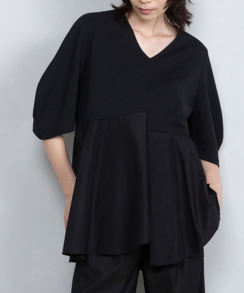 MARECHAL TERRE(マルシャルテル)の「ジョイントプルオーバー(Tシャツ/カットソー・レディース・ブラック/ホワイト/ネイビー/ライトベージュ・MEDIUM)」の3枚目の写真