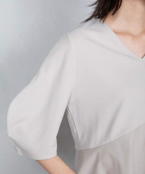 MARECHAL TERRE(マルシャルテル)の「ジョイントプルオーバー(Tシャツ/カットソー・レディース・ブラック/ホワイト/ネイビー/ライトベージュ・MEDIUM)」の5枚目の写真