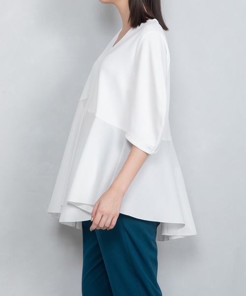 MARECHAL TERRE(マルシャルテル)の「ジョイントプルオーバー(Tシャツ/カットソー・レディース・ブラック/ホワイト/ネイビー/ライトベージュ・MEDIUM)」の13枚目の写真