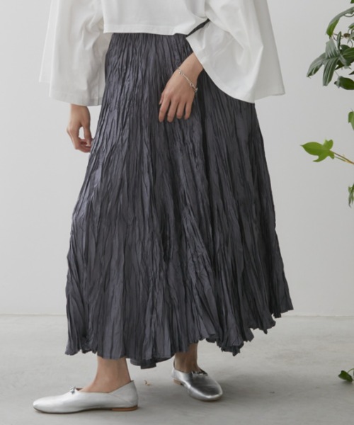 Libra Cue（リブラ キュー）の「クリンクルボリュームロングスカート（スカート・レディース・ベージュ/ブルー/グレー/ブラック/アイボリー・FREE）」の14枚目の写真