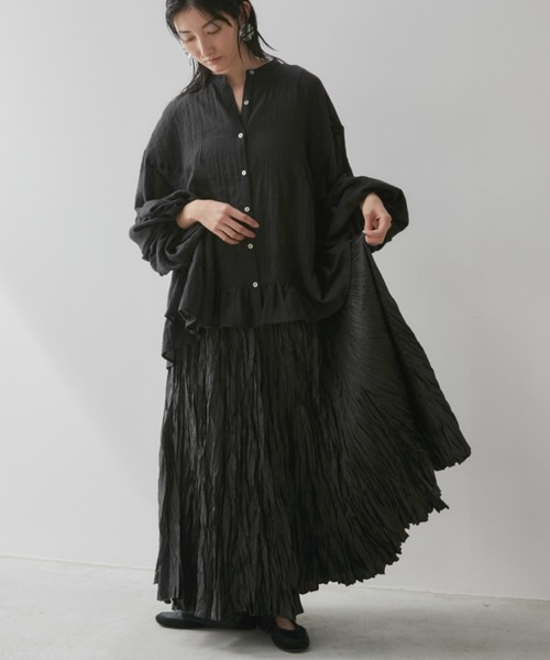 Libra Cue（リブラ キュー）の「クリンクルボリュームロングスカート（スカート・レディース・ベージュ/ブルー/グレー/ブラック/アイボリー・FREE）」の10枚目の写真