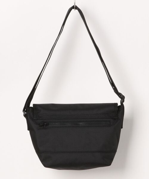 NEW ERA(ニューエラ)の「【NEW ERA/ニューエラ】SHOULDER BAG MINI(ショルダーバッグ・メンズ・ブラック/ストーン/ブラック系その他/サンドベージュ・FREE)」の5枚目の写真