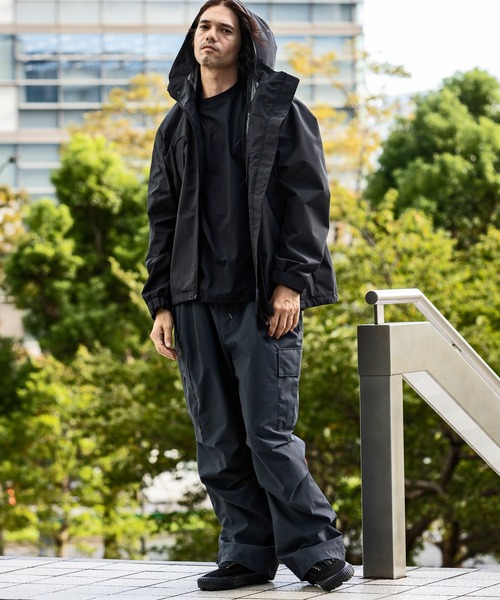 +phenix(プラスフェニックス)の「+phenix(プラスフェニックス)FUSED FLAP JACKET フューズドフラップジャケット by GORE TEX LABS ゴアテックス(防風 / 耐水)(マウンテンパーカー・メンズ・ベージュ/ネイビー/ブラック/カーキ・S/M/L/XL/XS/XXL)」の12枚目の写真