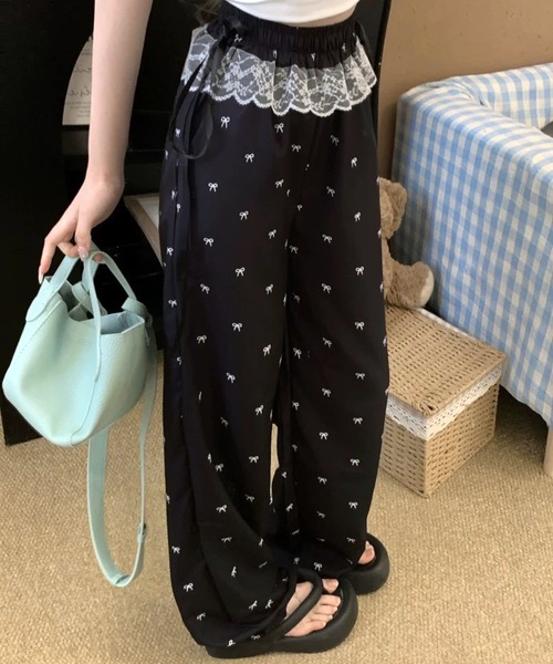WESTSEA（ウエストシー）の「リボン柄 レースフリル付 ワイドパンツ（その他パンツ・レディース・ブラック/アイボリー・M/L）」の2枚目の写真