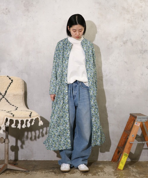 HARVESTY（ハーベスティ）の「HARVESTY / ハーベスティー FLORAL PRINTED LAWN ATELIER ROBE (A42502) 花柄ローン アトリエローブ シャツワンピース（ワンピース・レディース・ブルー/レッド・1/2）」の3枚目の写真